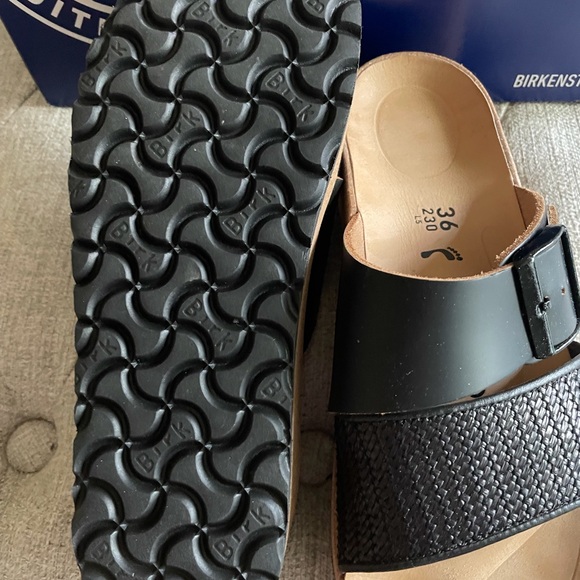 Black Birkenstock Sandals with Textured Strap - Picture 3 of 3